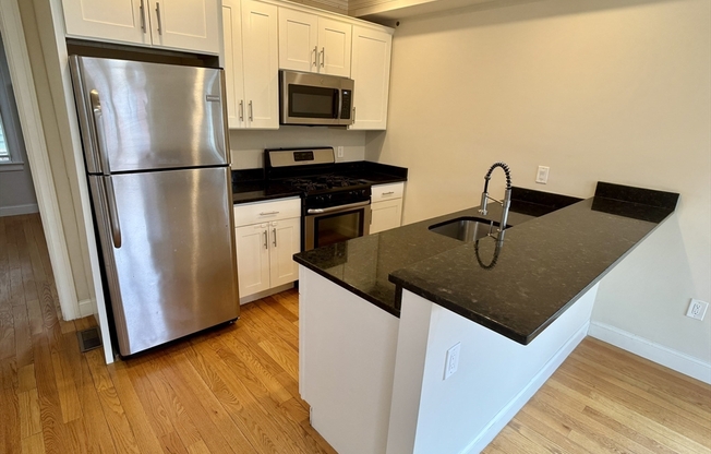 459 SOMERVILLE AVE