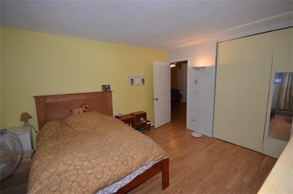 2 LA ROSE PL