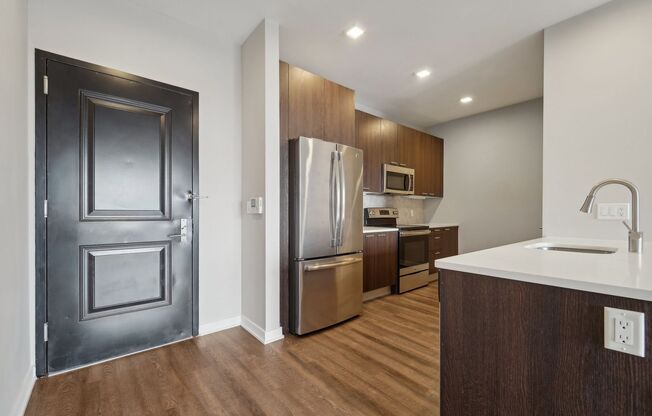 2 beds, 2 baths, 1,093 sqft, $3,005, Unit 200