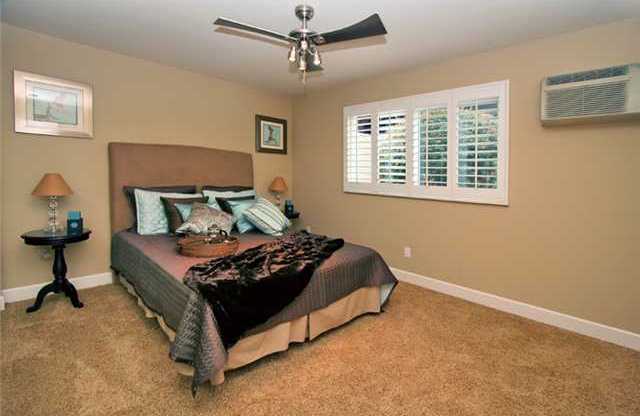 2 beds, 1 bath, 800 sqft, $2,375, Unit 29