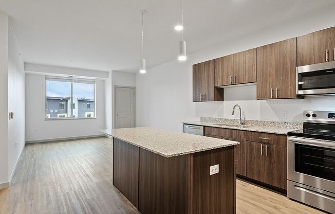 1 bed, 1 bath, 1,015 sqft, $1,995, Unit 410