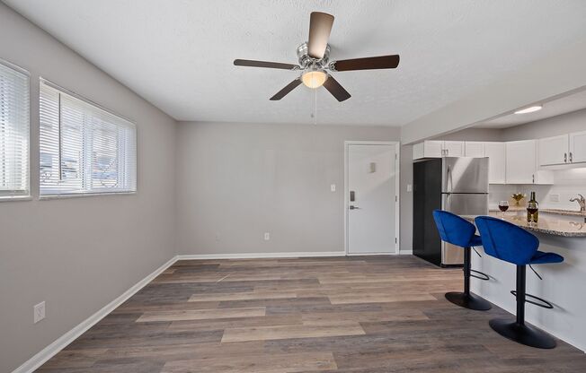 2 beds, 1.5 baths, 900 sqft, $1,650, Unit F05