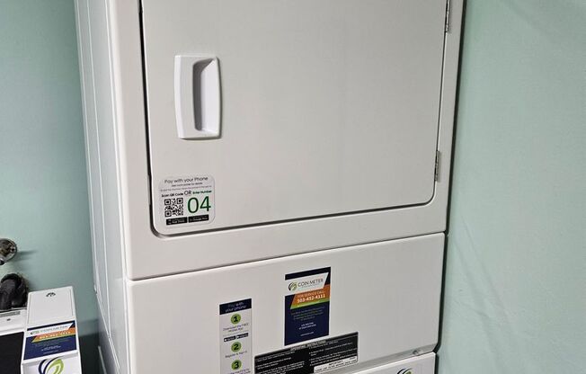 Studio, 1 bath, 337 sqft, $1,249, Unit 29