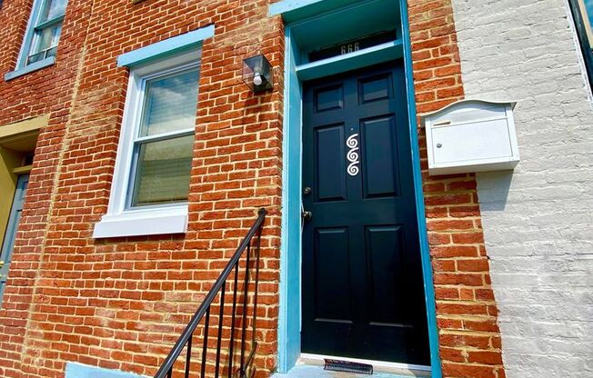 Charming 1-Bedroom Rowhome in Ridgley's Delight!