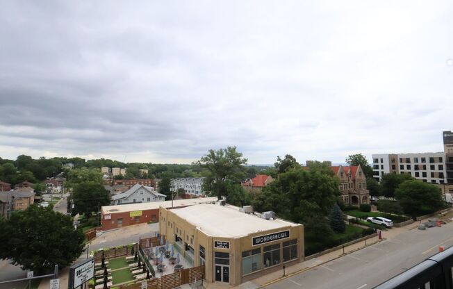 1 bed, 1 bath, 1,386 sqft, $2,600, Unit 401