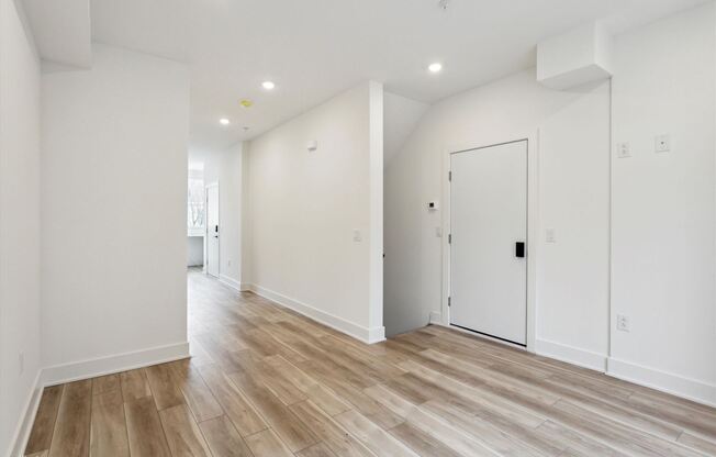 2430 WATERLOO ST Unit A
