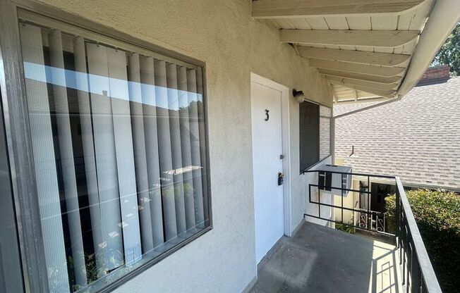 325 N GLENDORA AVE