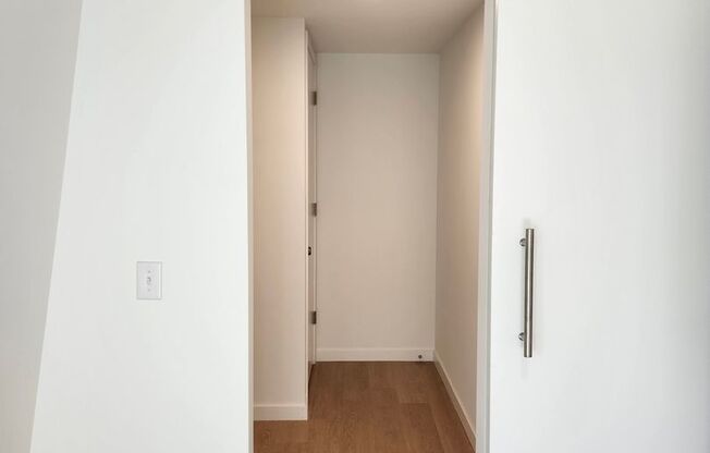 1 bed, 1 bath, 579 sqft, $1,412, Unit 303