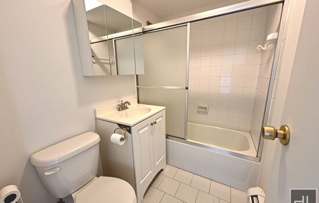 ROCKLAND Rockland Avenue 2F