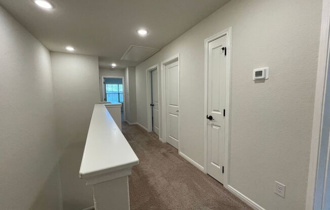 3 beds, 2.5 baths, $1,445, Unit 10312 Lynwood Creek Unit 102