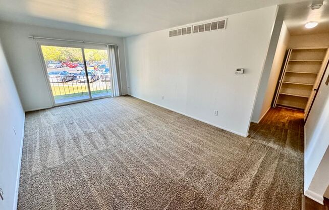 1 bed, 1 bath, 750 sqft, $1,195, Unit 404