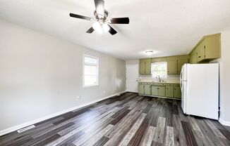 2 beds, 1 bath, $1,295