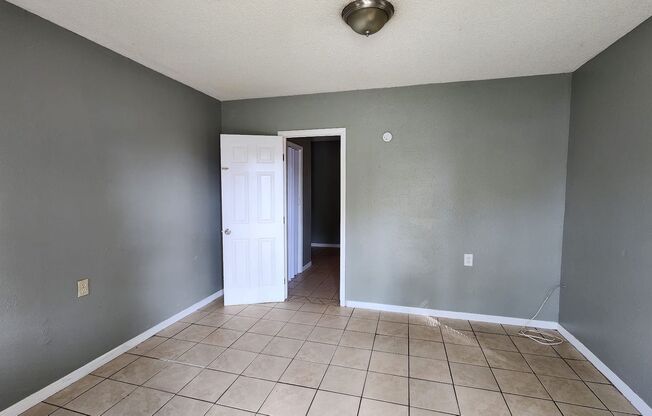 1120-1122 W Austin St