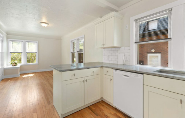 3460 HAVERHILLS