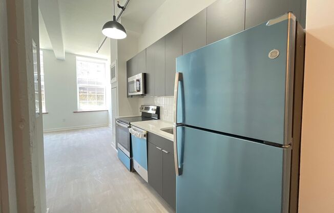 Studio, 1 bath, 416 sqft, $1,150, Unit Unit 110