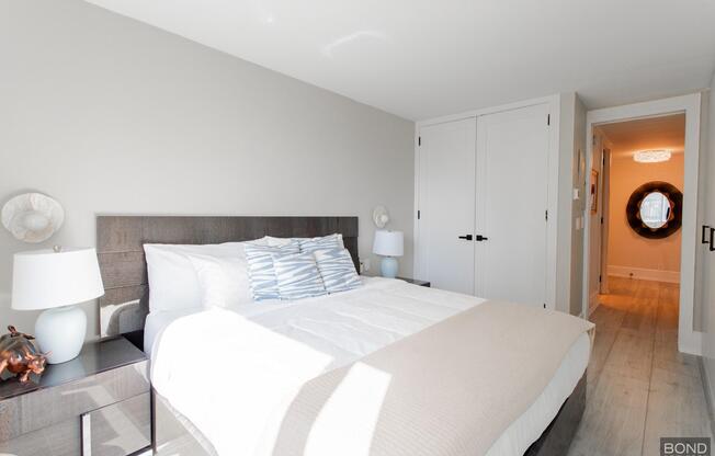 1 IRVING PL