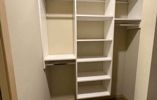Studio, 1 bath, 557 sqft, $1,565, Unit 104-107