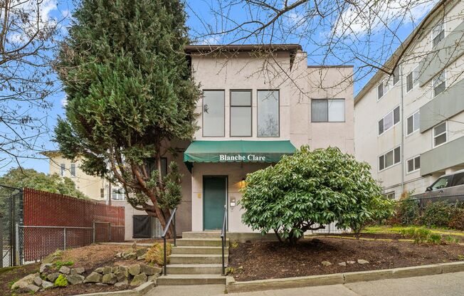 Blanche Clare Apartments - A Distinctive Urban Retreat