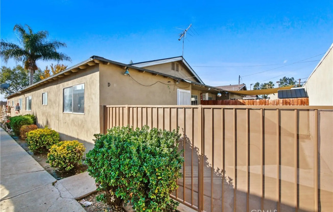 3025 GARNET LN