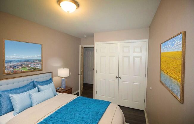 Beautiful 2 BD Near The Alameda