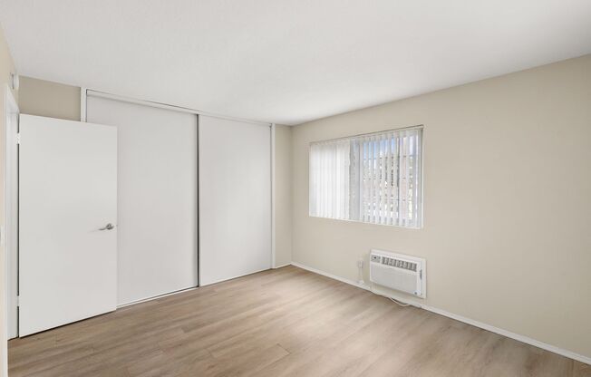 2 beds, 1 bath, 800 sqft, $2,150, Unit 01