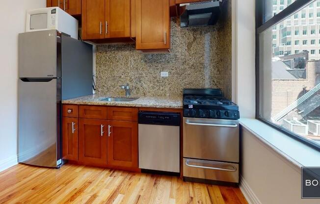 3 beds, 1 bath, $7,145, Unit 608