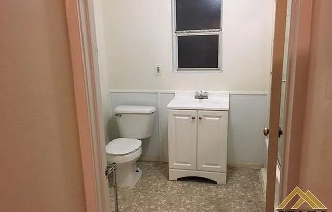 2 beds, 1 bath, $1,000