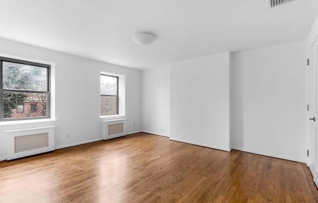 106 S ELLIOTT PL