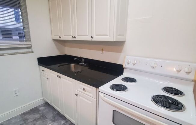 1 bed, 1 bath, 600 sqft, $1,800, Unit 429 #103