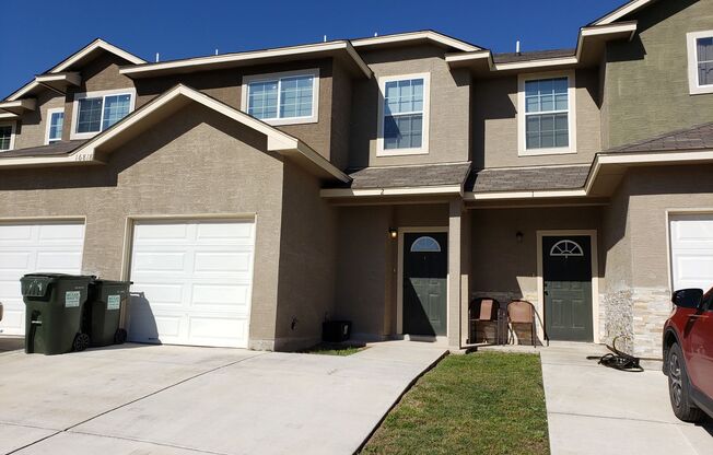 Town home for rent