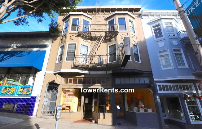 2452 Fillmore Street