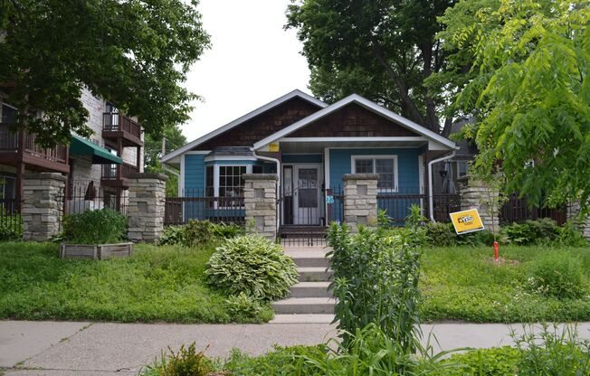 Elliot Park Minneapolis, Stand Alone House, Updated and Eco-friendly