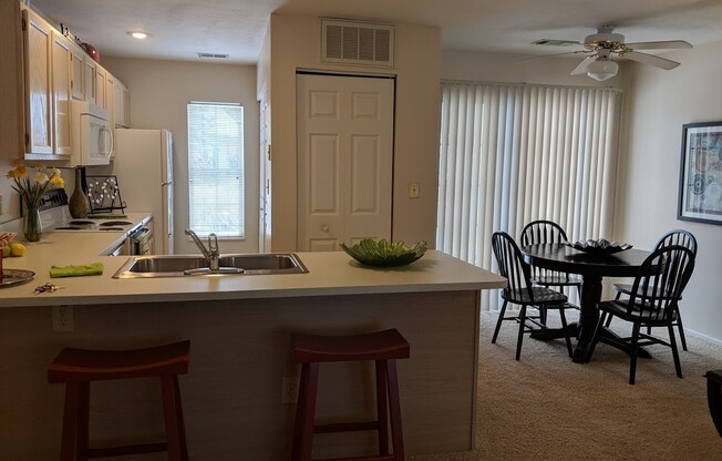 1 bed, 1 bath, 700 sqft, $1,080, Unit 5763