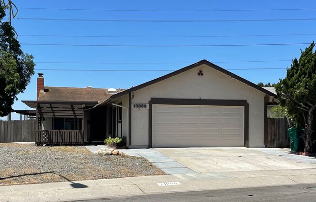 Terrific 3Br +/2Ba Single story house with  Back Yard and Views in Rancho Penasquitos