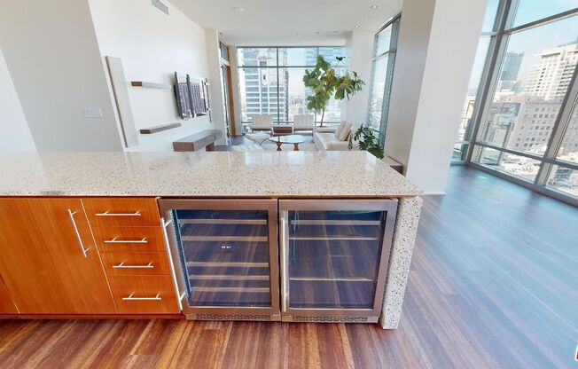 2 beds, 3 baths, 1,660 sqft, $6,000, Unit 1616