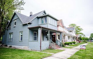1445 Yates