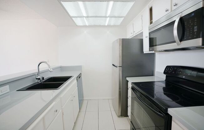 1 bed, 1 bath, 650 sqft, $2,599, Unit 202