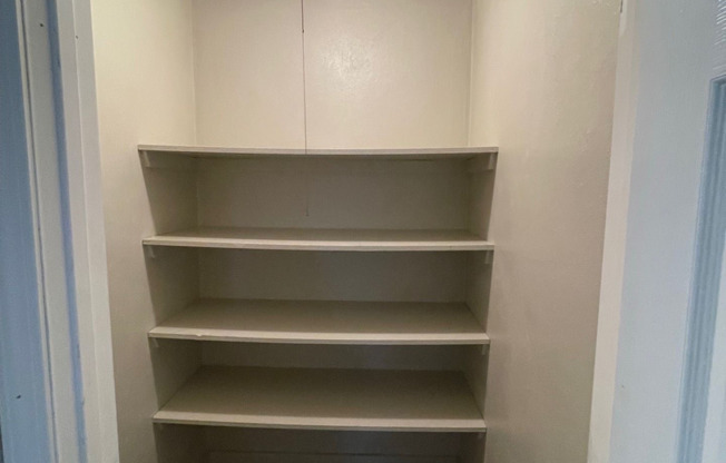 1 bed, 1 bath, 552 sqft, $750, Unit DB1-18