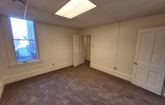 2 beds, 1 bath, $1,075, Unit 1