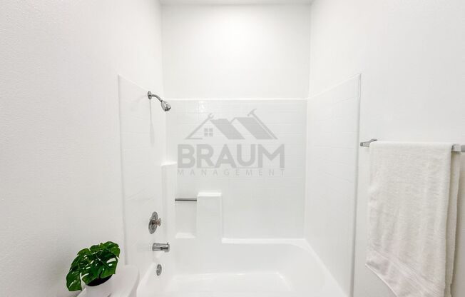 2 beds, 2 baths, 1,000 sqft, $2,495, Unit 213