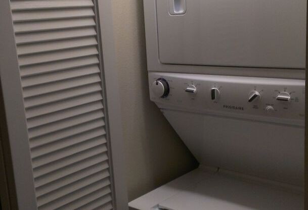 2 beds, 1 bath, 622 sqft, $1,695, Unit 312