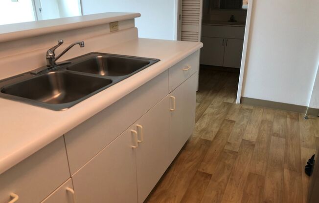 1 bed, 1 bath, $1,950