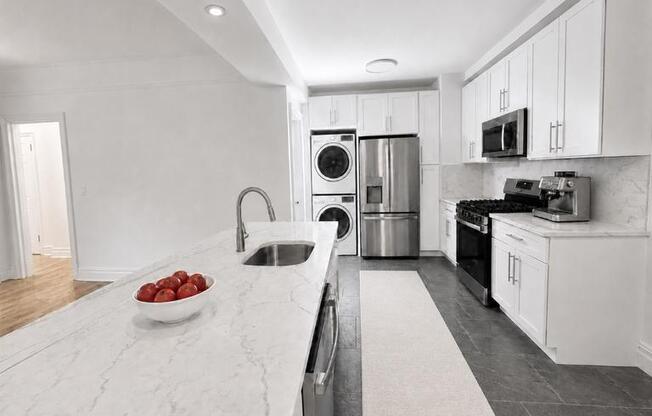 5 beds, 5 baths, 2,800 sqft, $16,000, Unit 1A