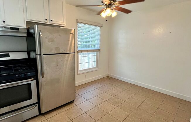 Charming 2 Bed/1 Bath Townhome style Apt in NorthPark