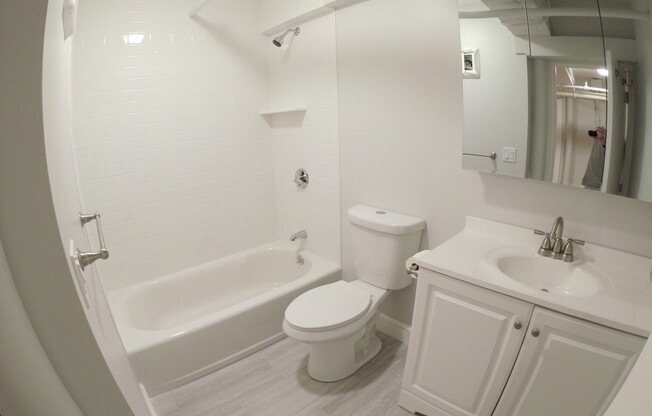 3 beds, 1 bath, $3,800, Unit B