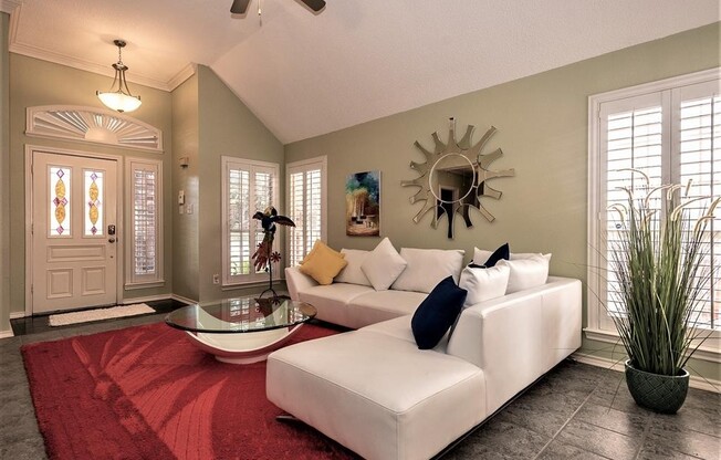 3736 CAMDEN LN