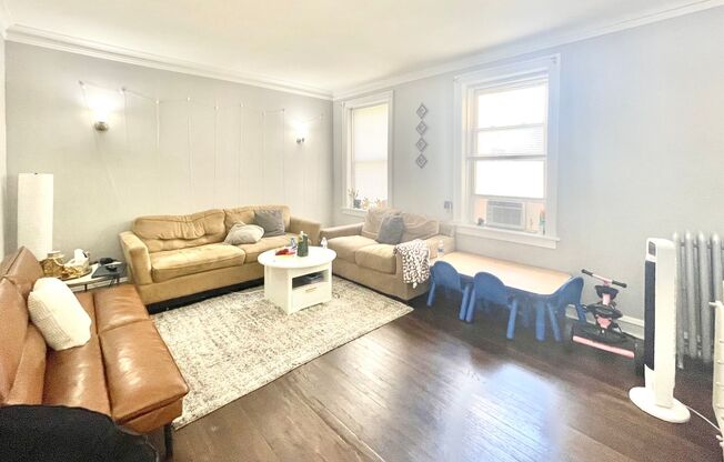 6300 N. Leavitt LLC