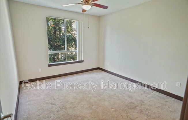 24595 TOWN CTR