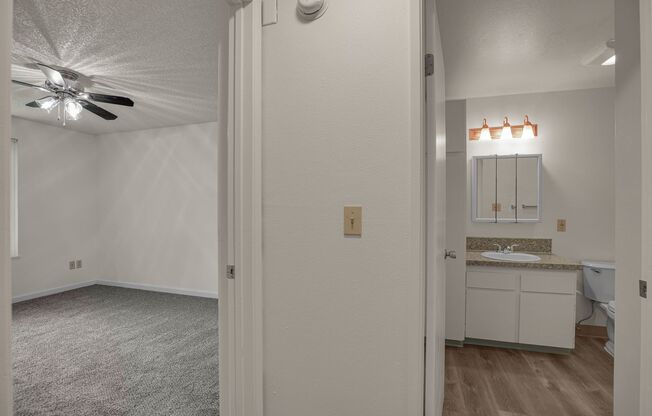 Jamestowne Plaza Apartments