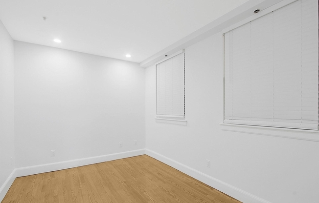 140 BOYLSTON ST